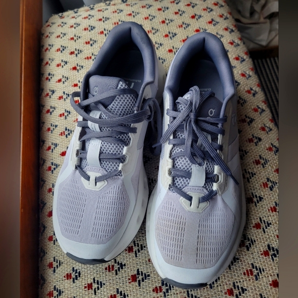 On Running Shoes - Picture 5 of 5